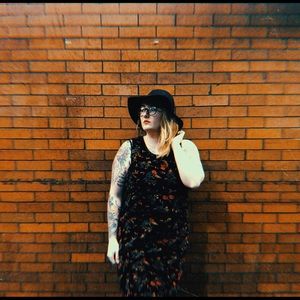 Meet your Posher, Elizabeth!